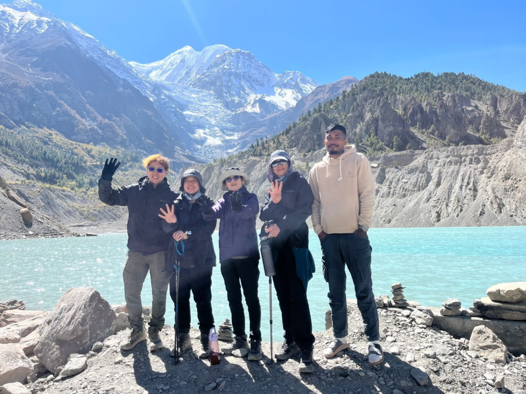 manang glacier lake nepal