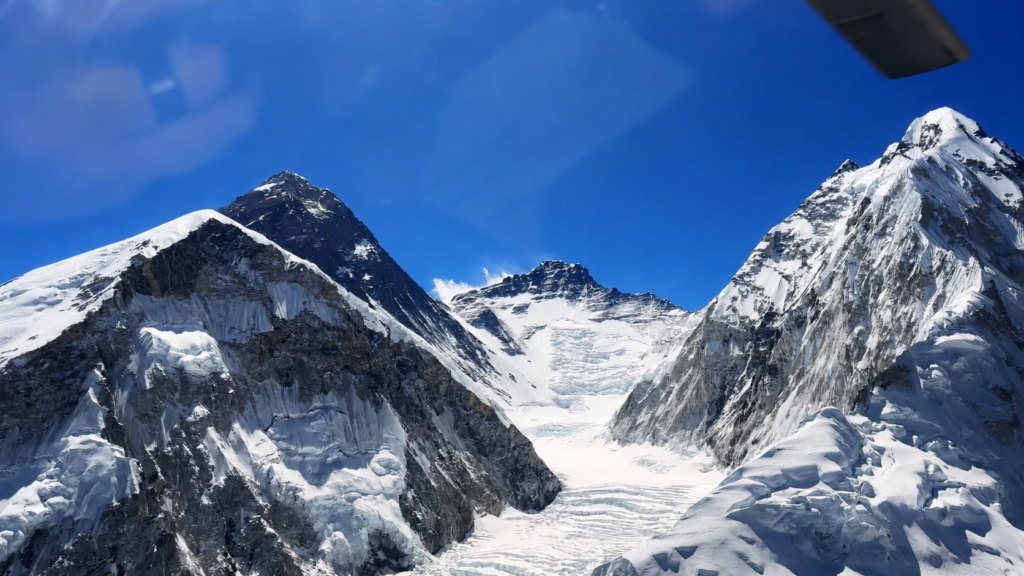 everest helicpter trek luxury