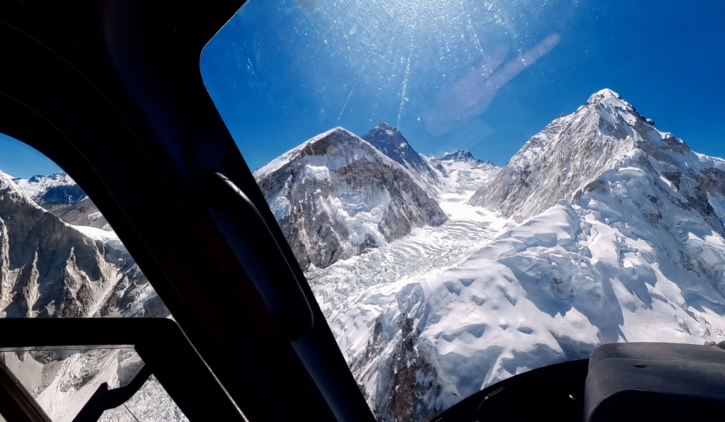 everest helicopter trek luxury