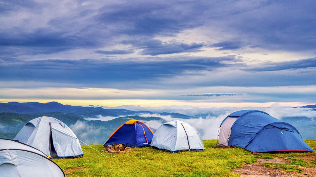 nepal trekking camps