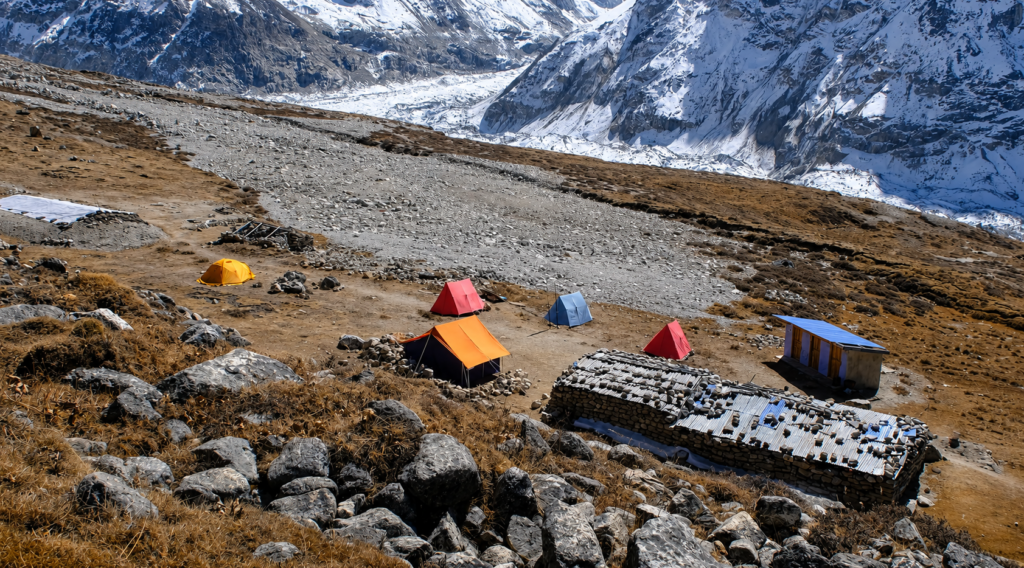 kanchenjunga circuit trek camping
