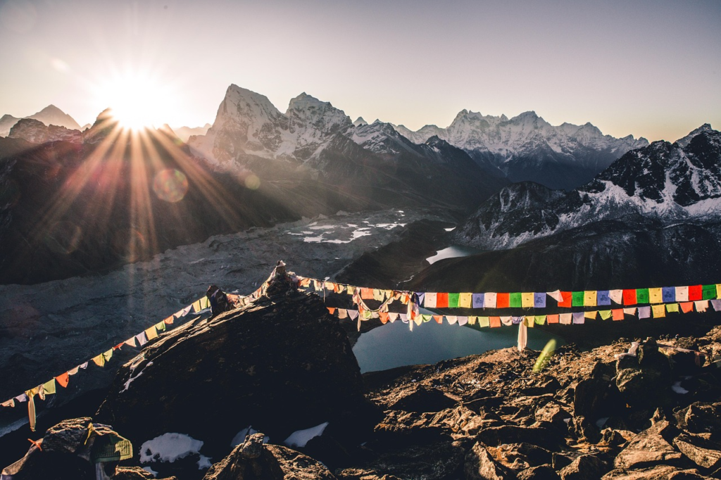 gokyo ri sunrise gokyo lakes